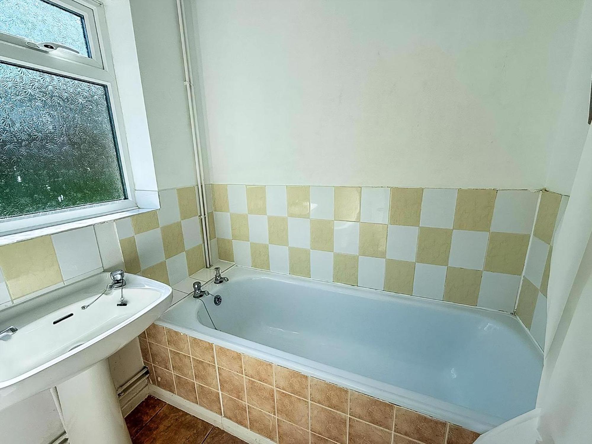 4 Berth To Hire In Just Walking Distance To Ref 18152b Chalet Hemsby